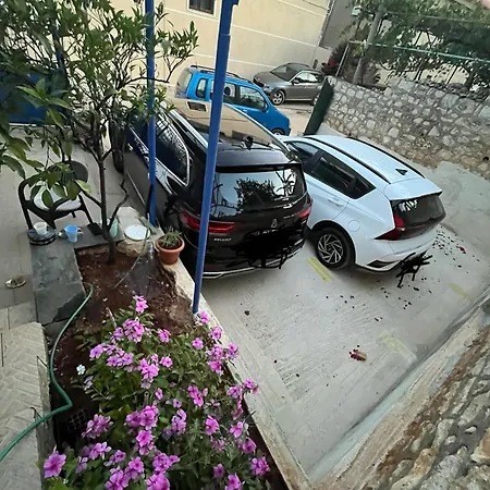 Dina House Himarë